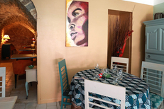 Restaurant L’Esclafidou Nîmes propose une cuisine fait maison authentique en salle joliment décorée ou en terrasse (® SAAM-fabrice Chort)